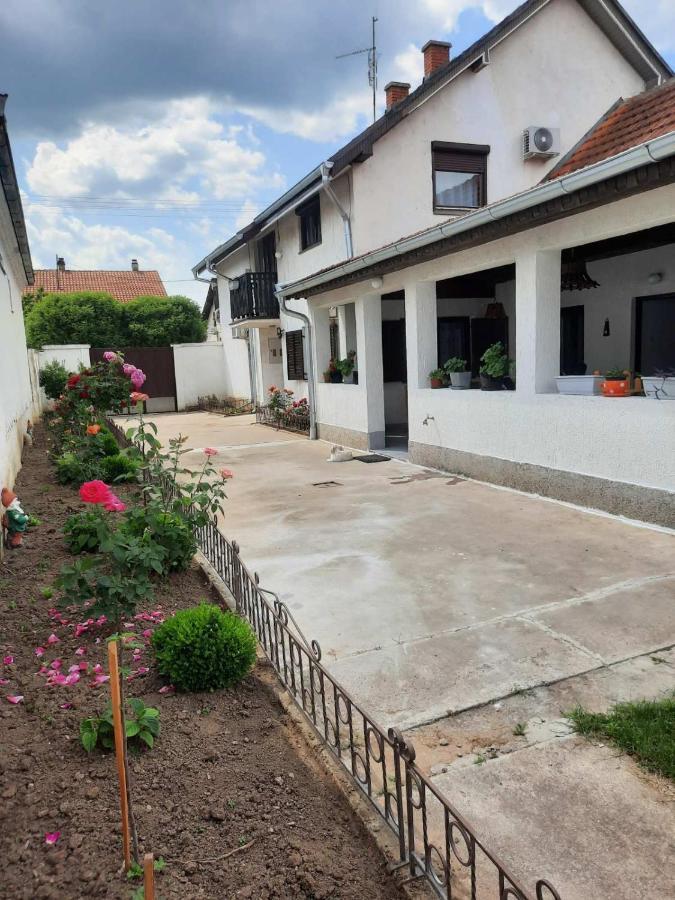 Royal Rose Smestaj Bela Crkva  Bagian luar foto